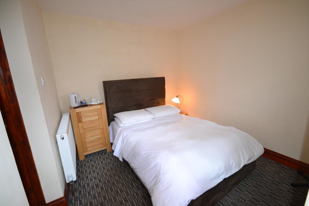 Airport Guest House Slough Exteriér fotografie