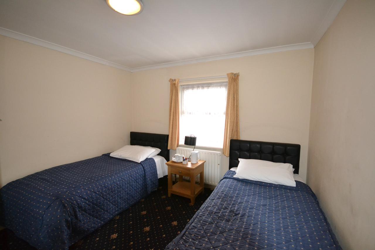 Airport Guest House Slough Exteriér fotografie